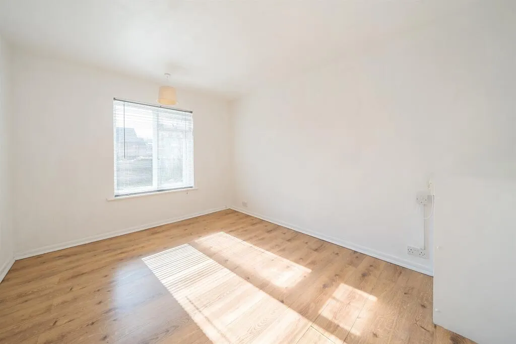 1 bed Apartment