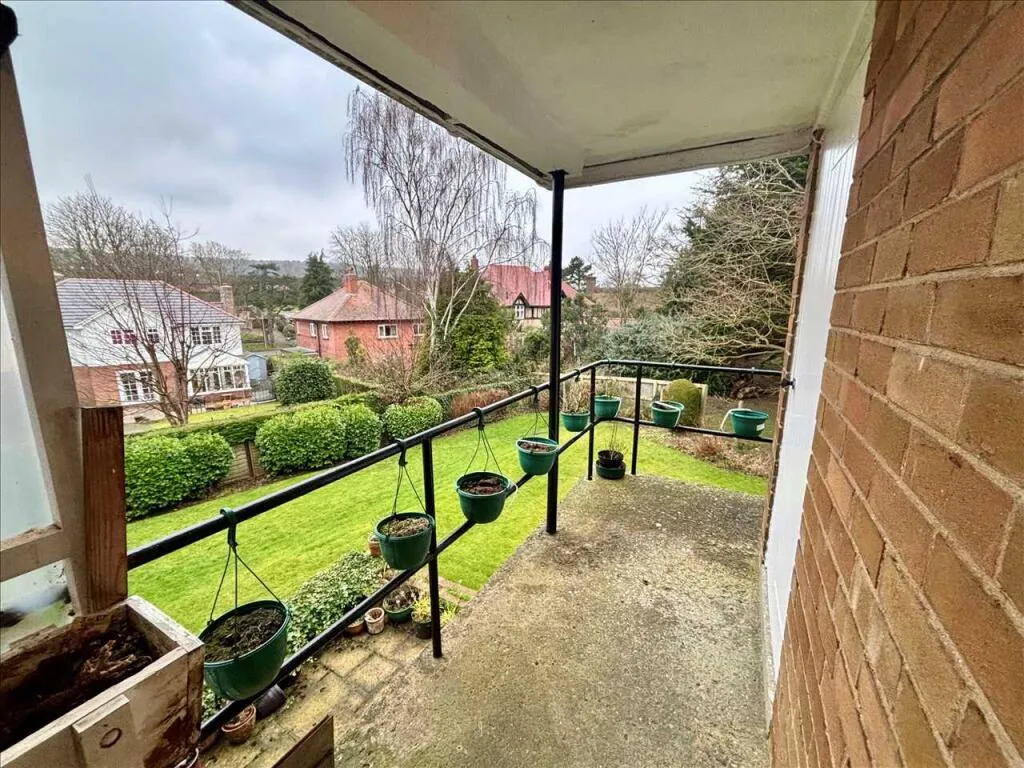 2 bed Apartment