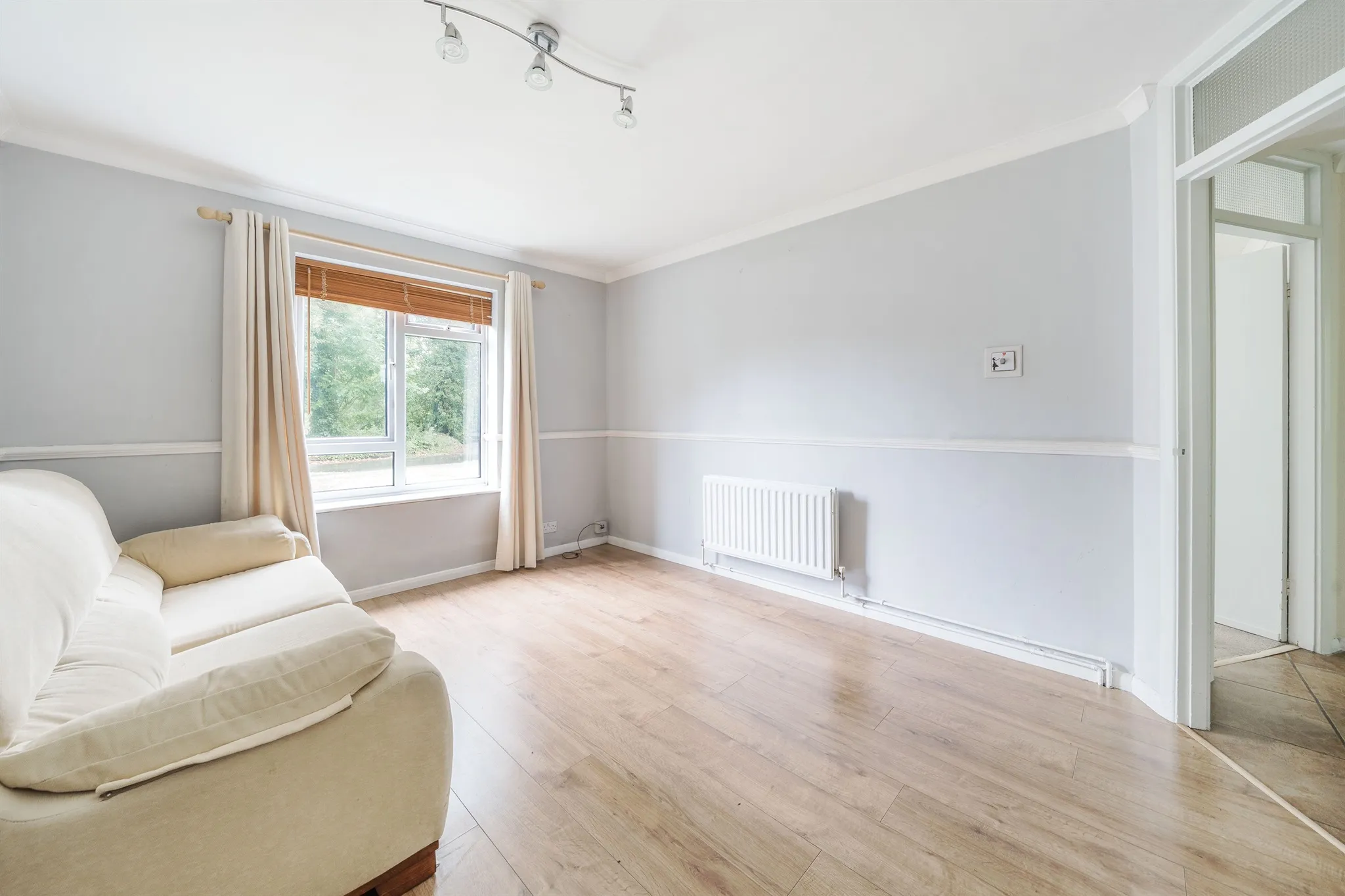 1 bed Ground Flat