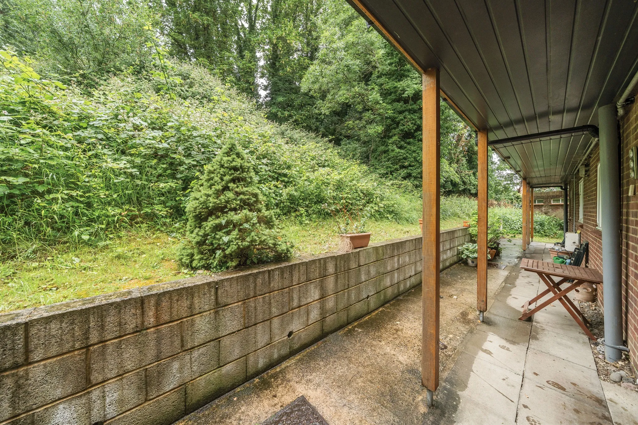 1 bed Ground Flat