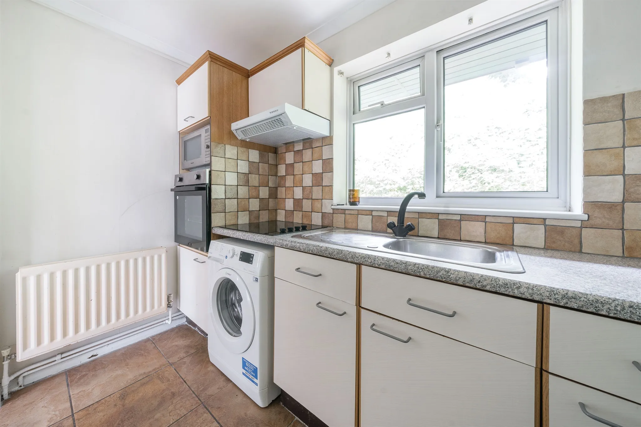 1 bed Ground Flat