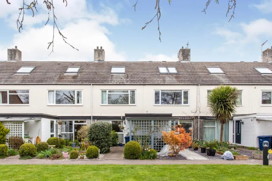 4 bed Terraced