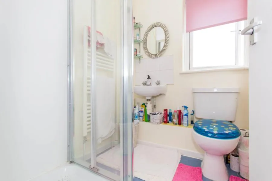 4 bed Terraced