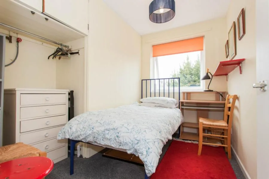 4 bed Terraced