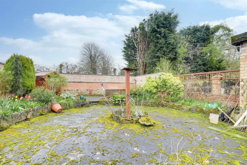 3 bed Detached