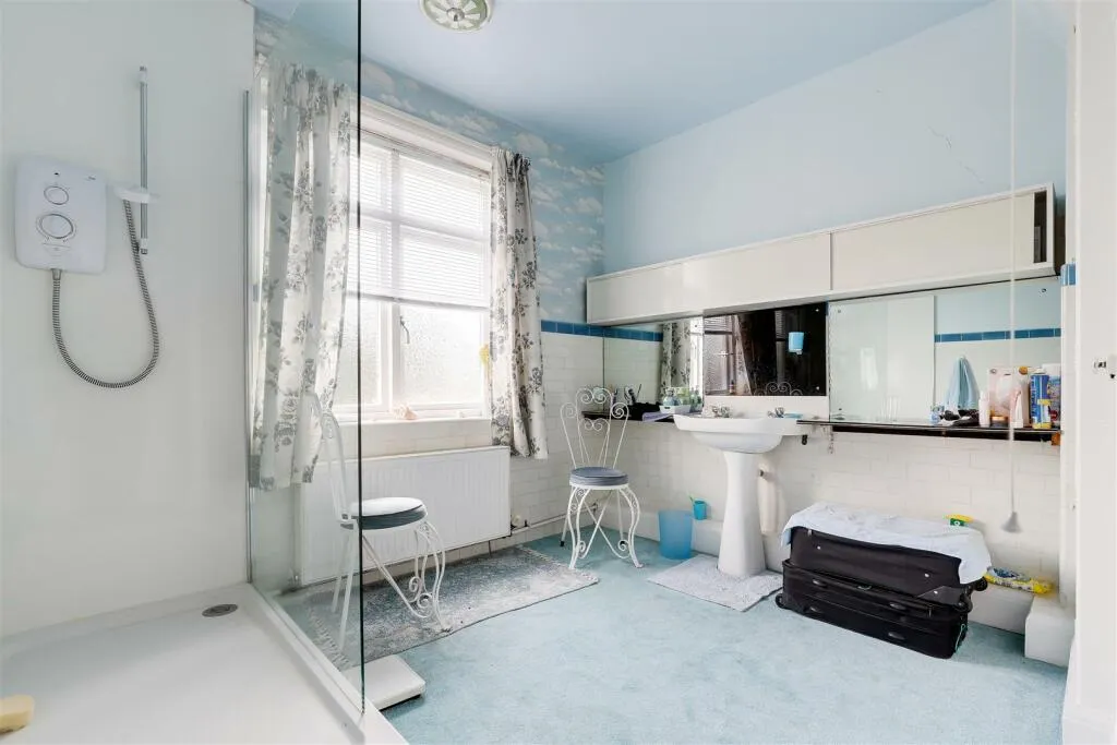 3 bed Detached
