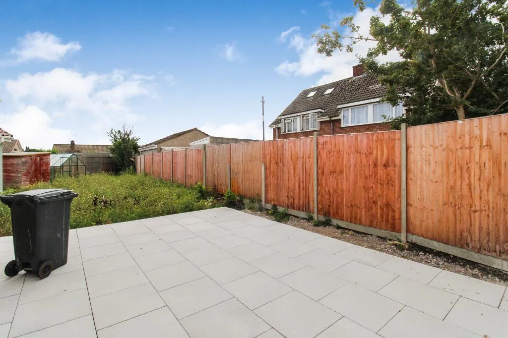 3 bed Semi-Detached