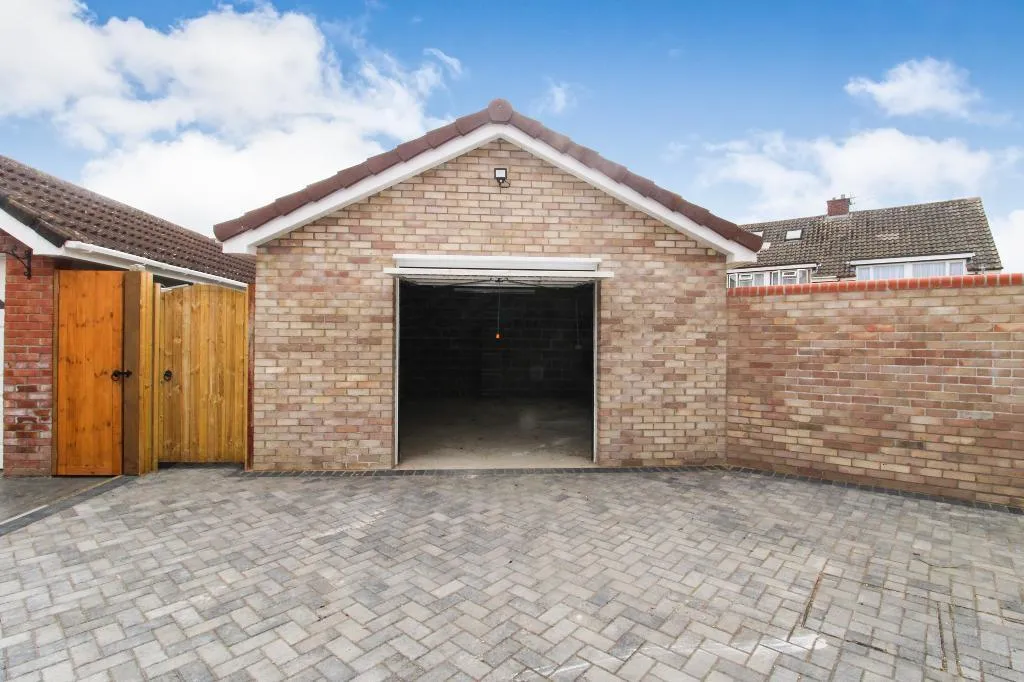 3 bed Semi-Detached