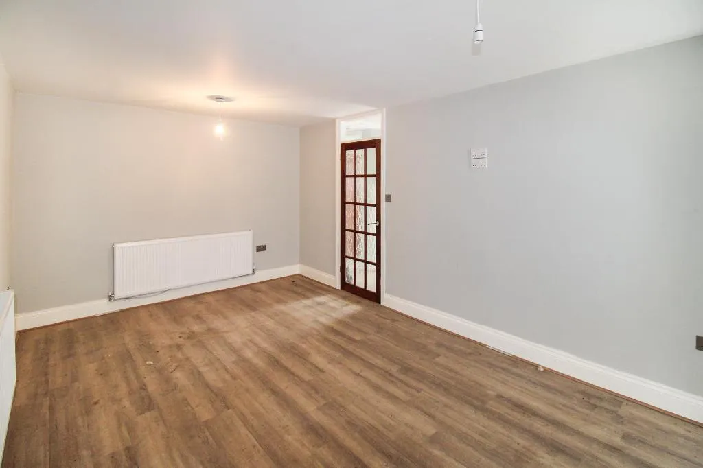 3 bed Semi-Detached