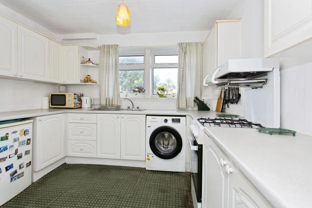 3 bed Semi-Detached