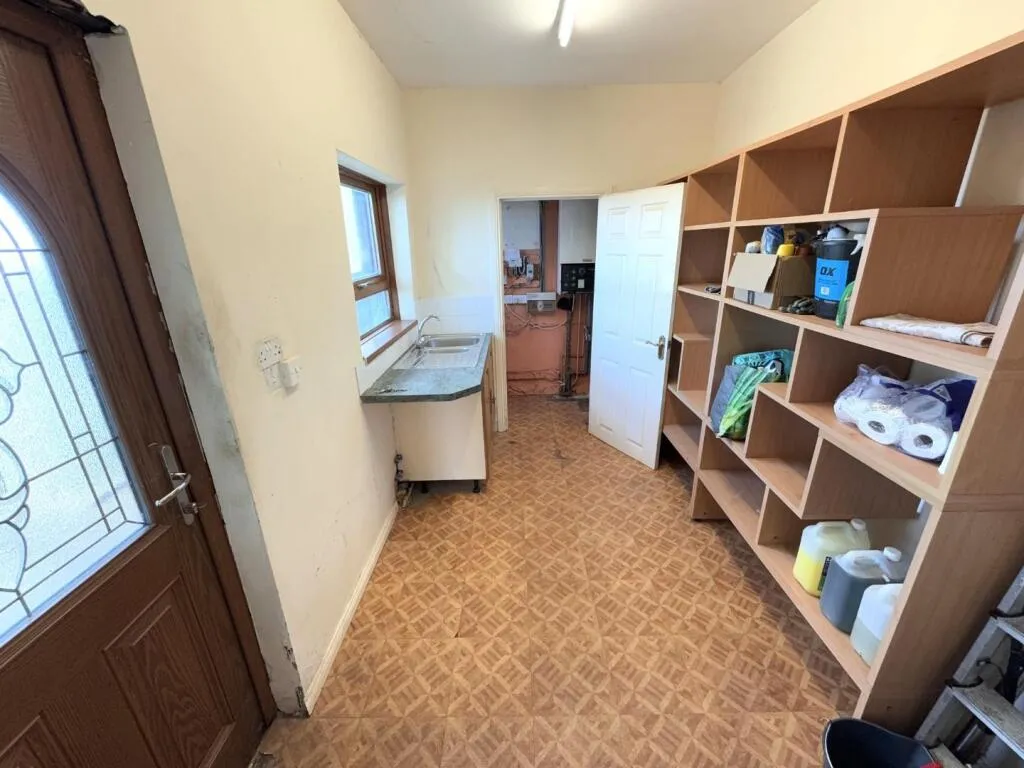 3 bed End of Terrace
