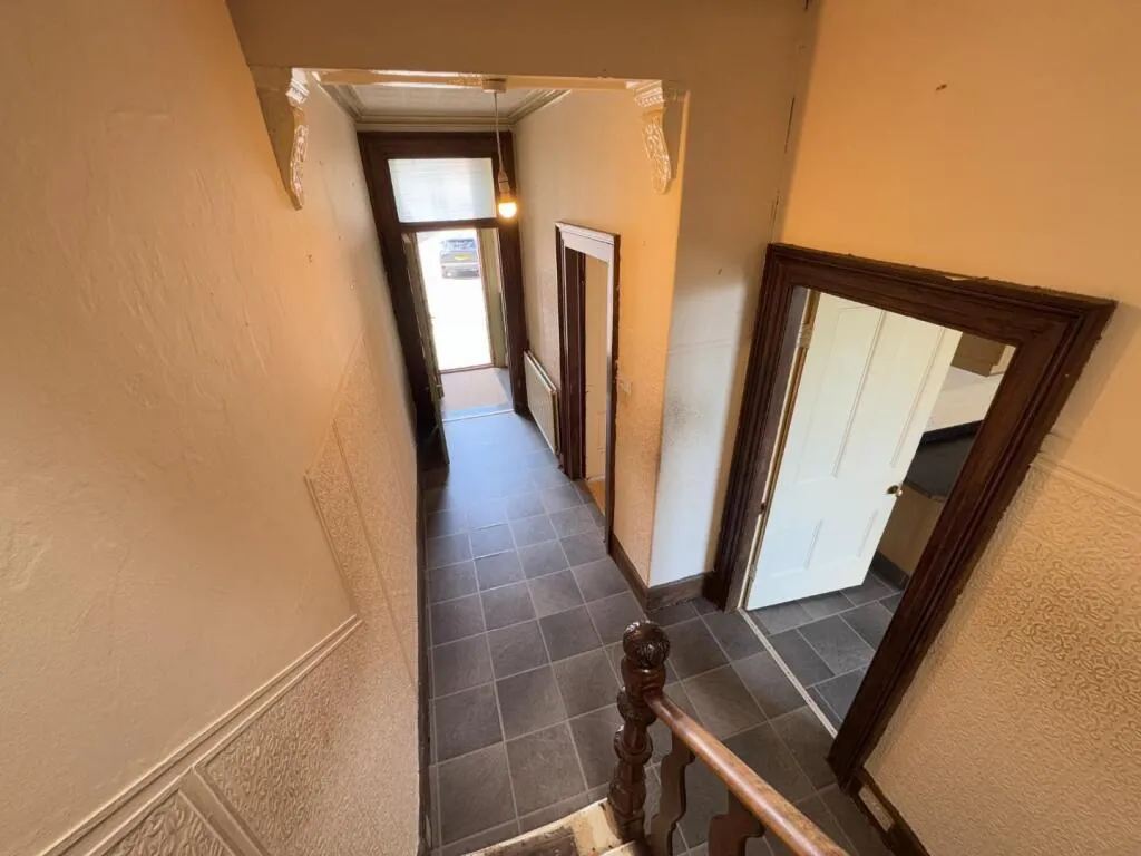 3 bed End of Terrace
