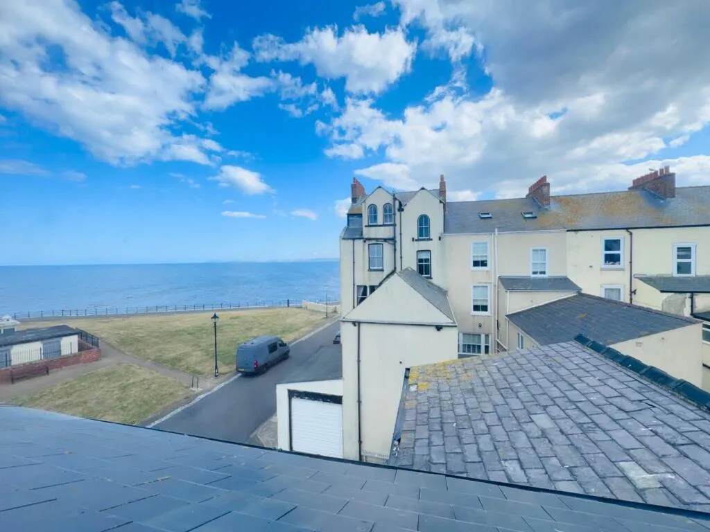 3 bed End of Terrace