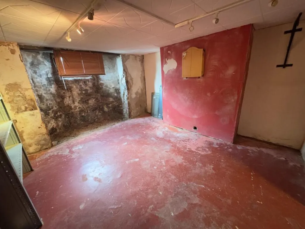 3 bed End of Terrace