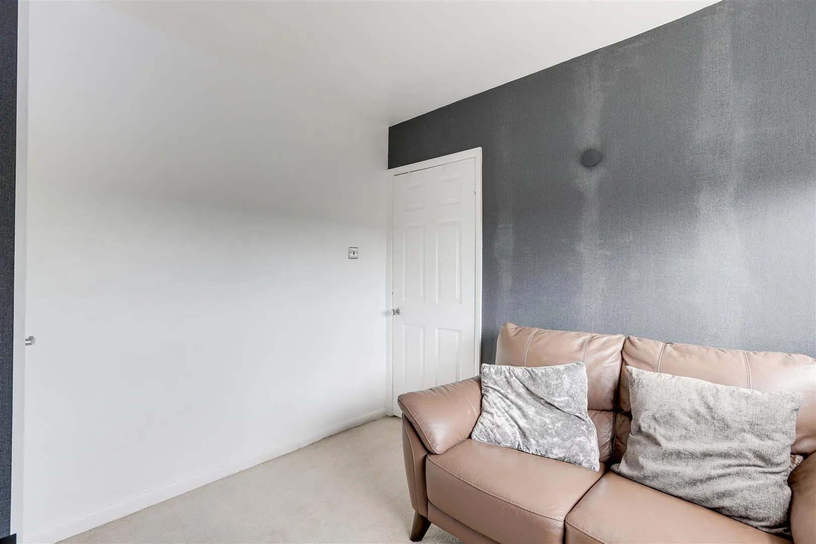 2 bed Semi-Detached