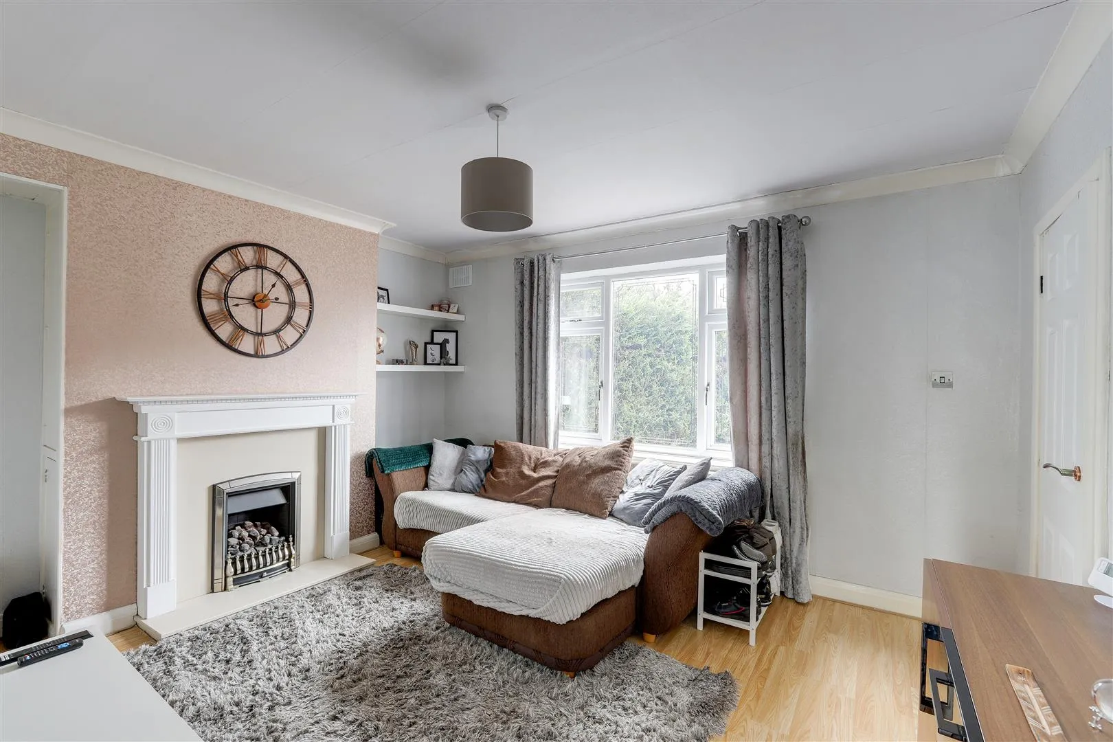 2 bed Semi-Detached