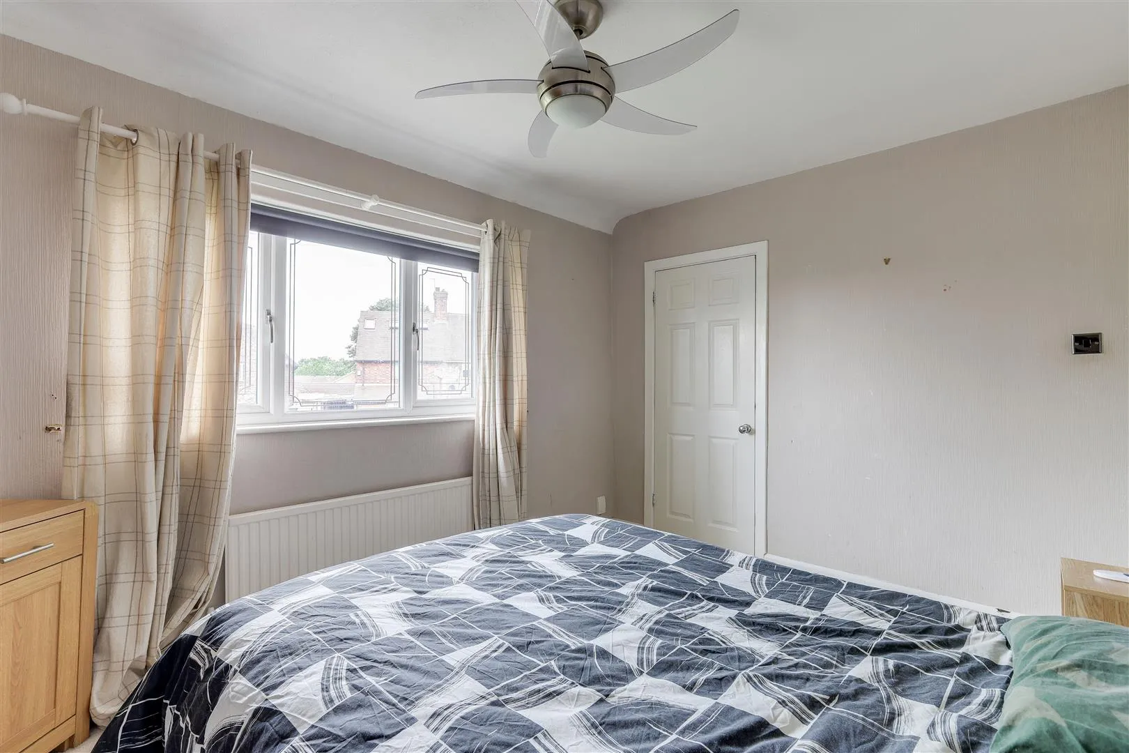 2 bed Semi-Detached