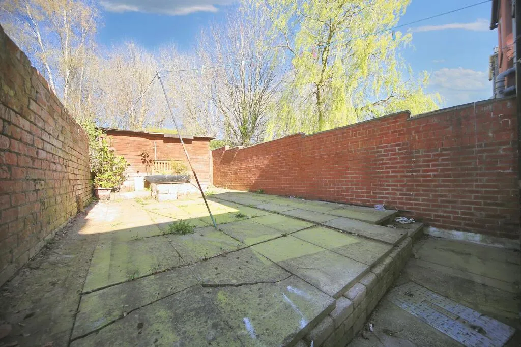 2 bed Terraced