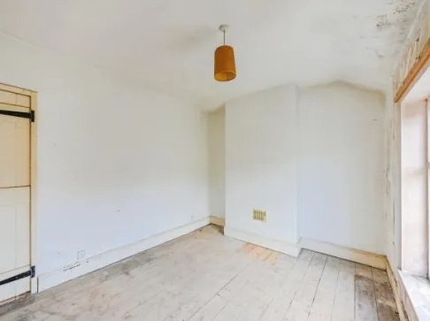2 bed Terraced