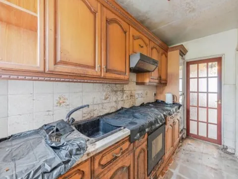 2 bed Terraced