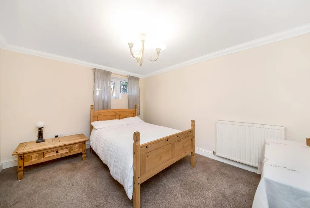 4 bed Detached
