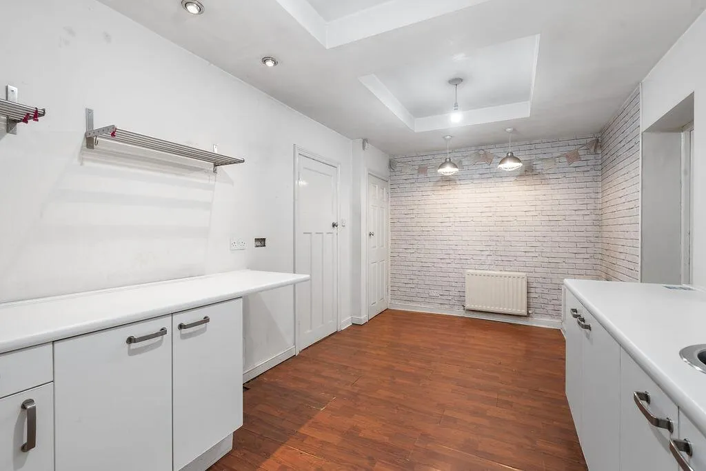3 bed Semi-Detached