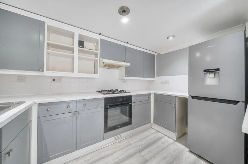 2 bed Ground Flat