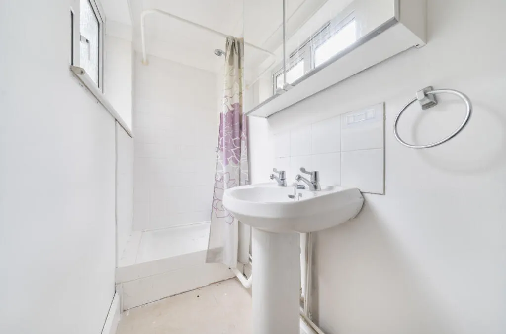 2 bed Ground Flat