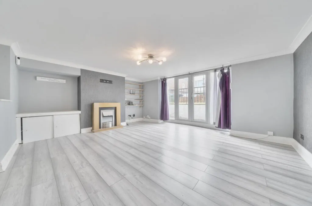 2 bed Ground Flat