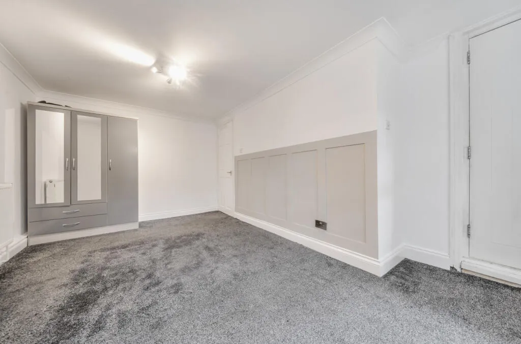 2 bed Ground Flat