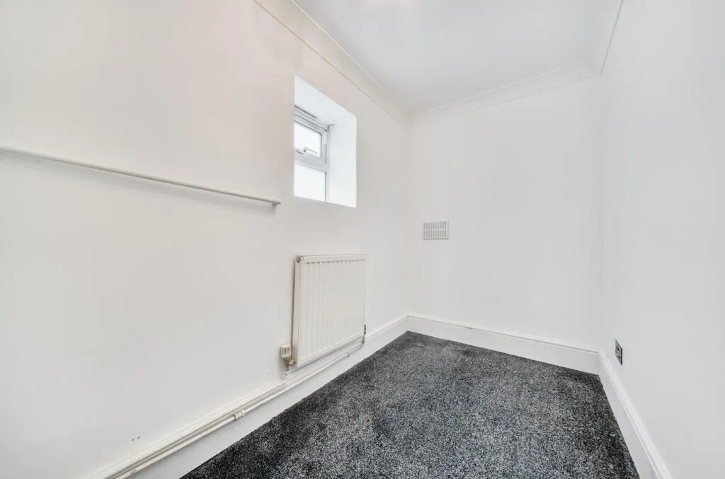 2 bed Ground Flat