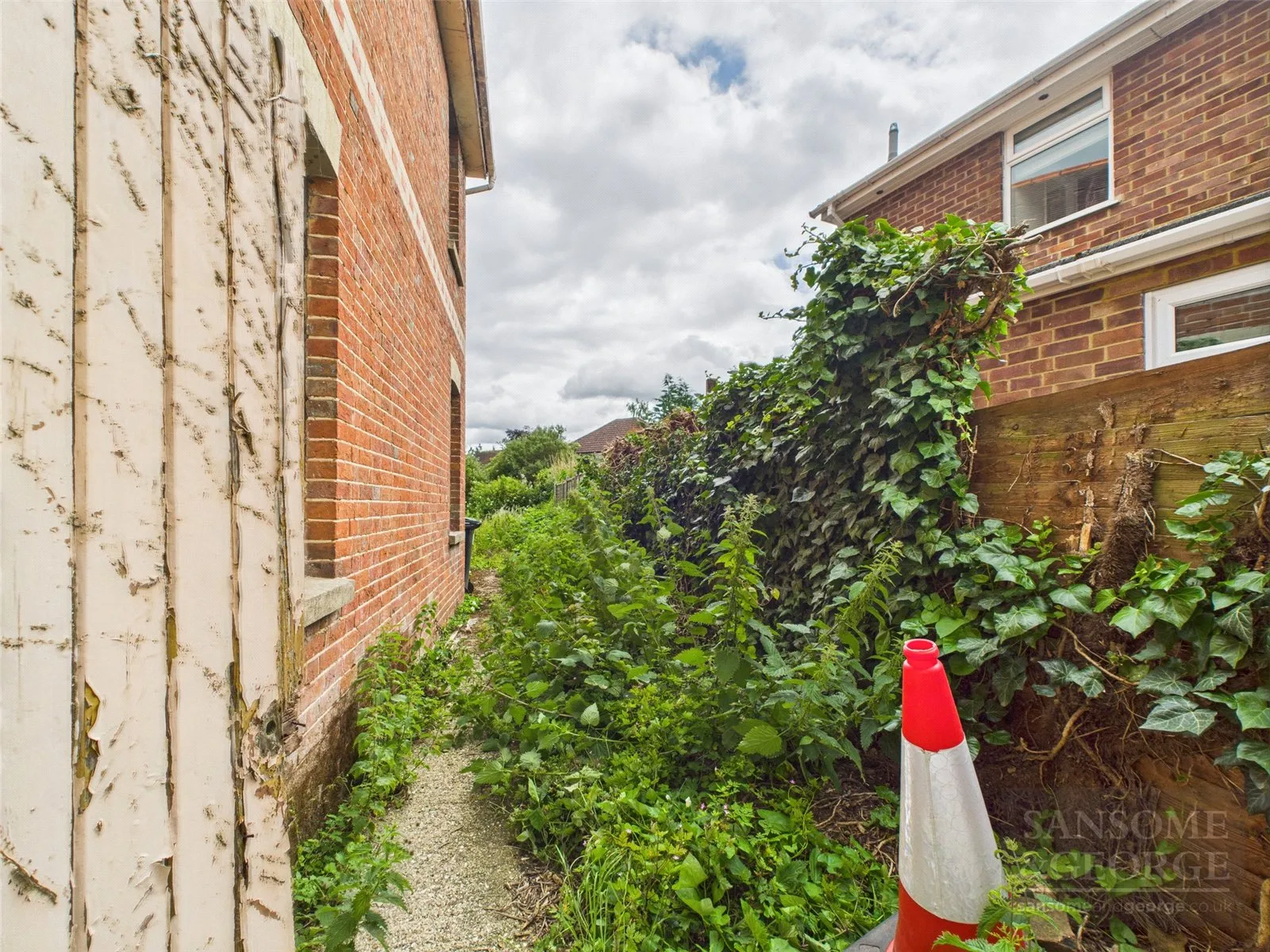 4 bed Detached
