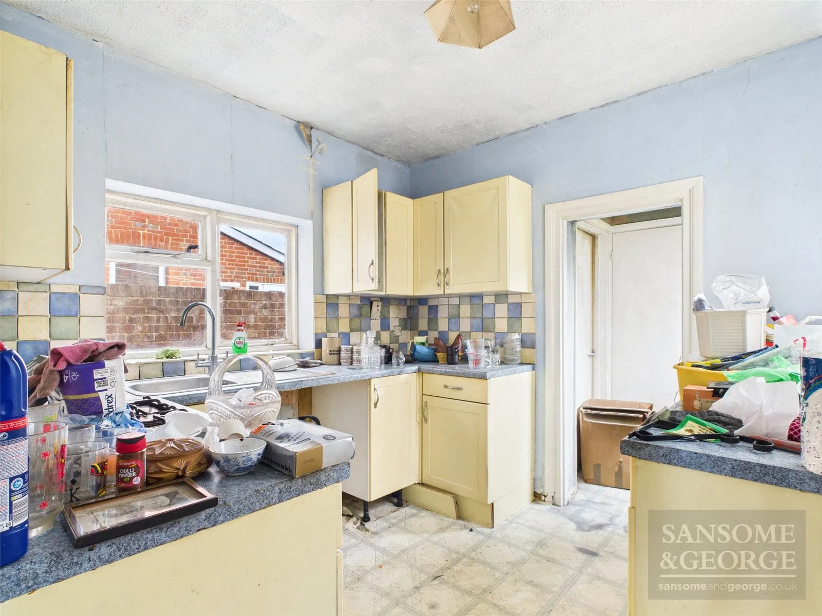 4 bed Detached