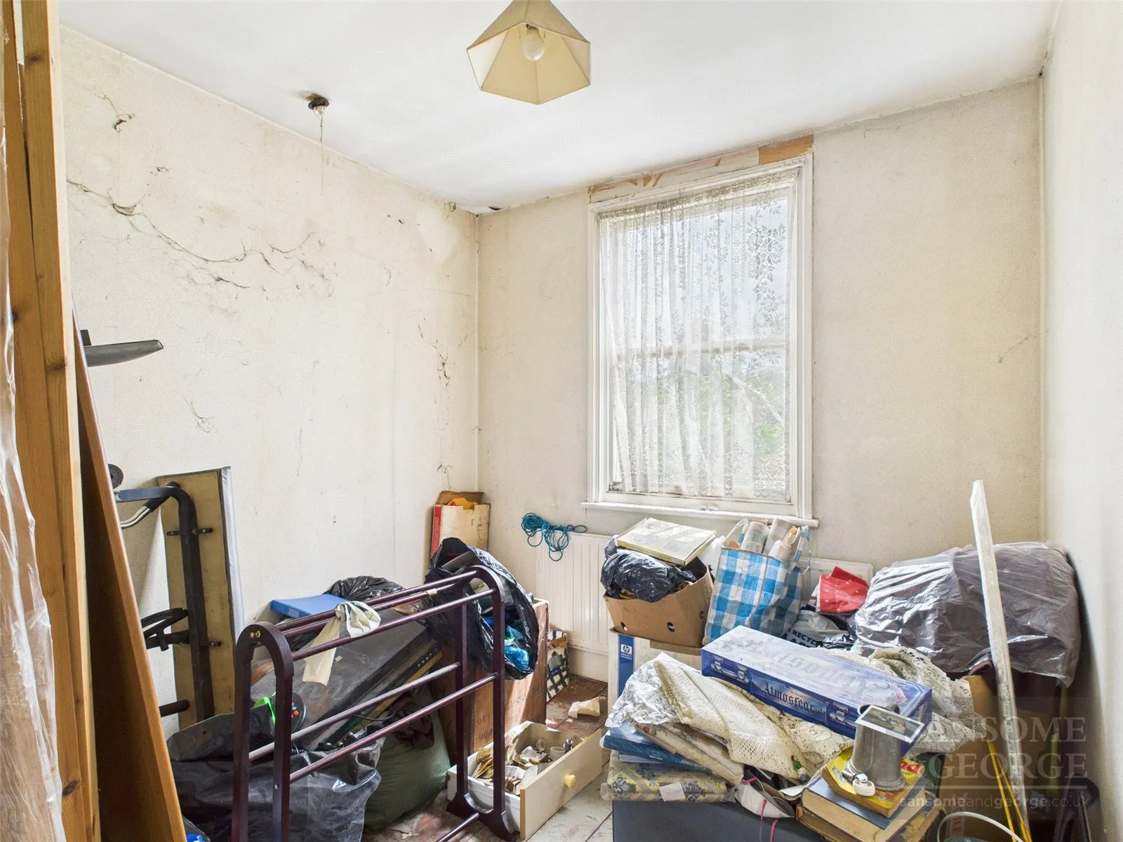 4 bed Detached