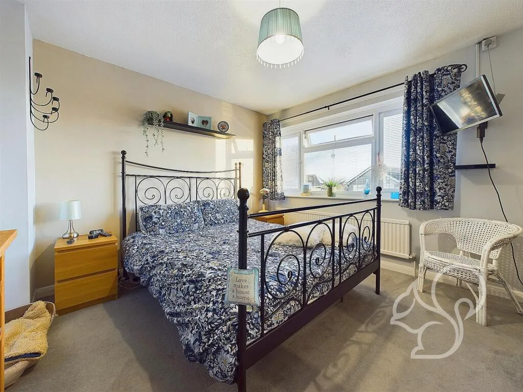 4 bed Detached