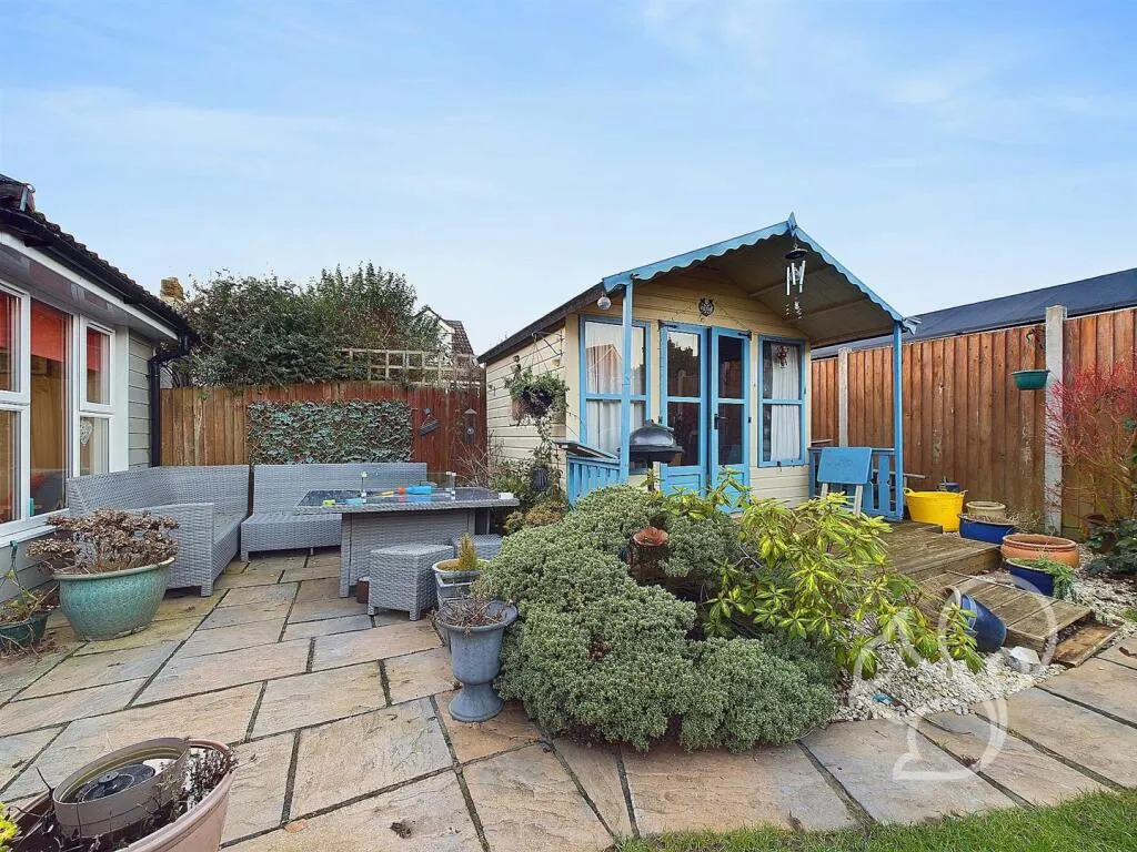 4 bed Detached