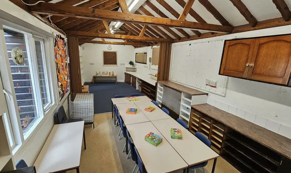 10 bed Detached
