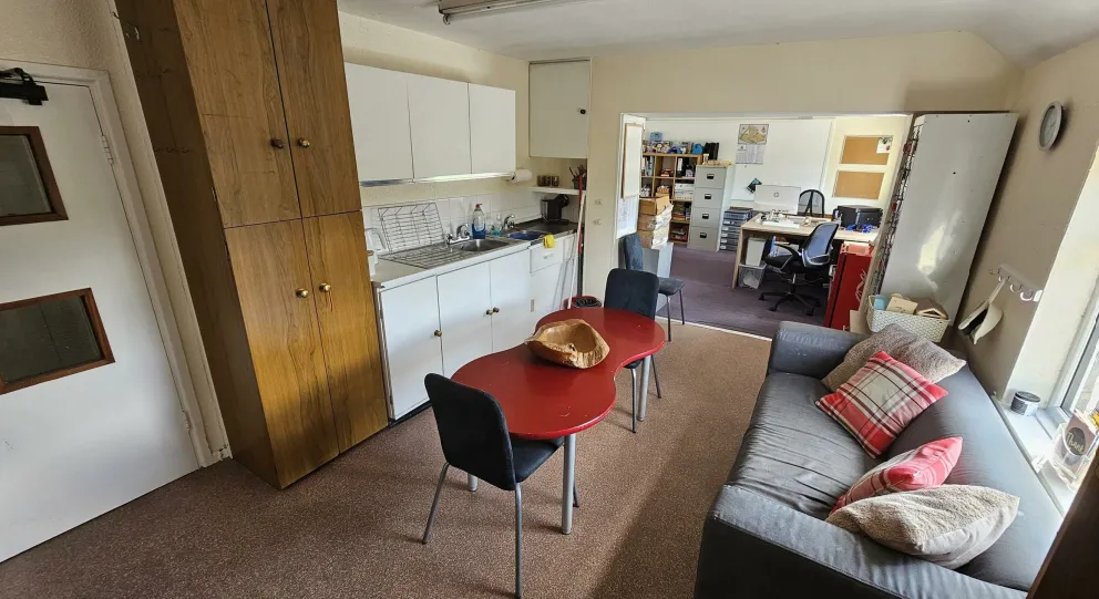 10 bed Detached