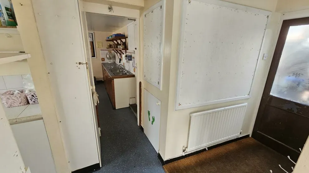 10 bed Detached