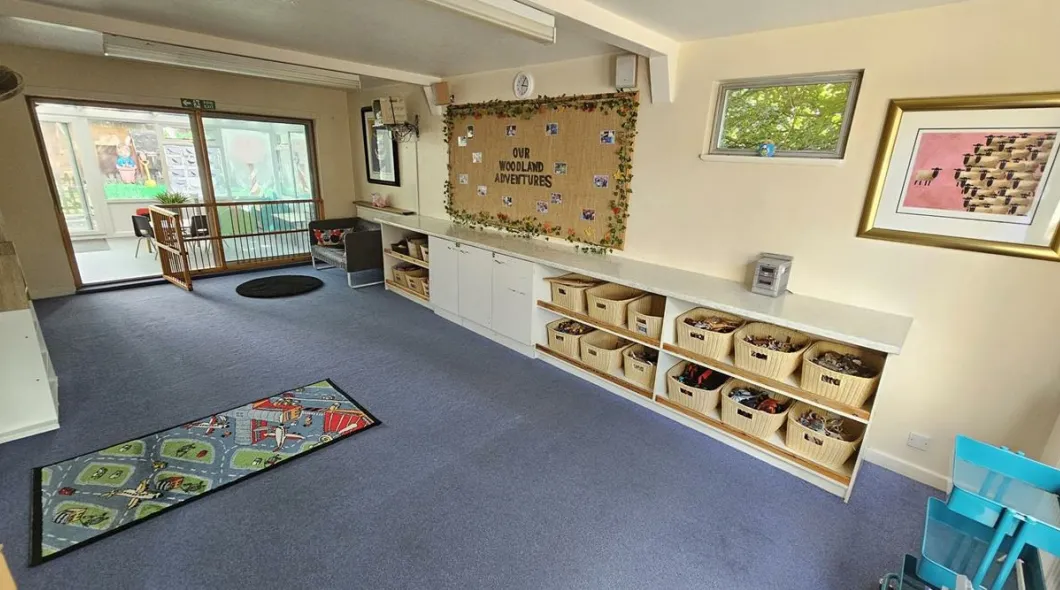 10 bed Detached
