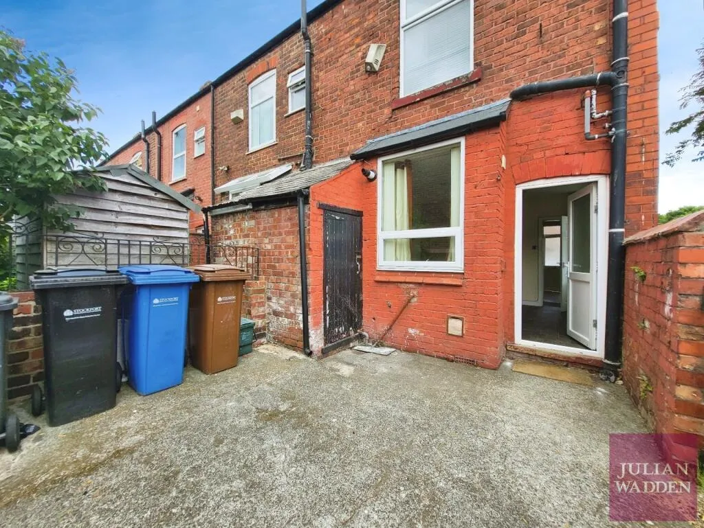 2 bed End of Terrace