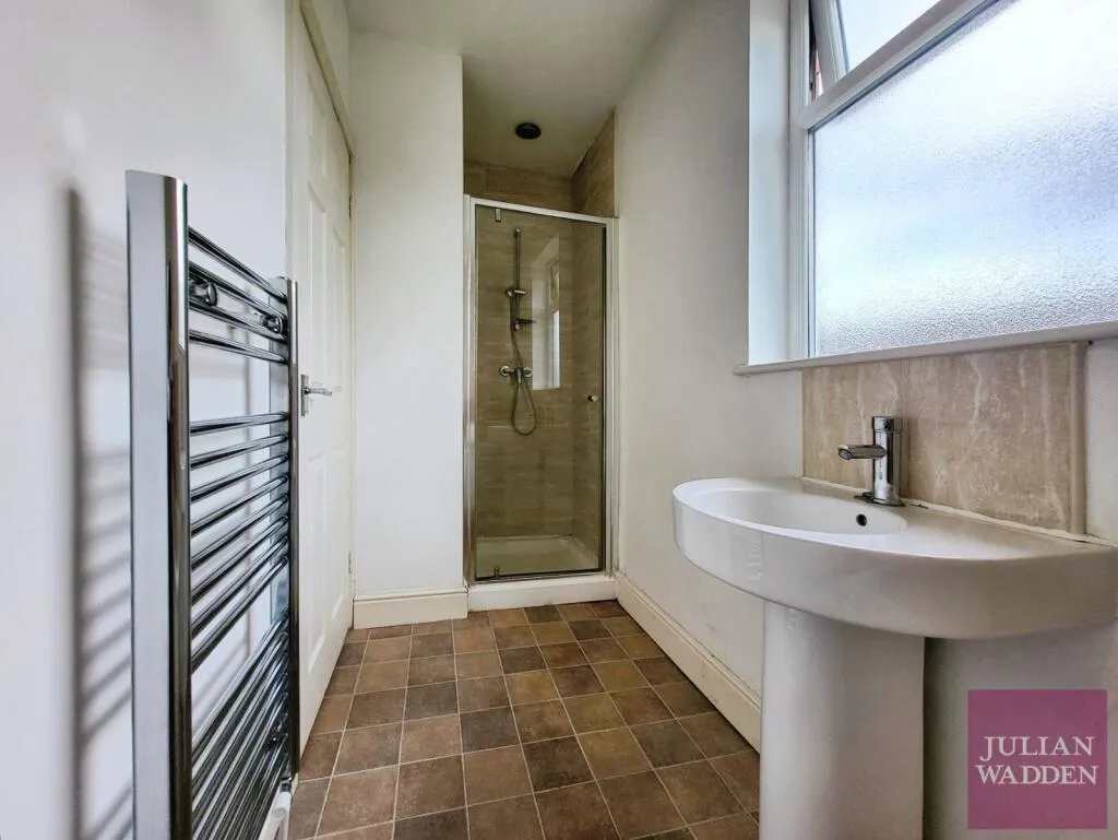 2 bed End of Terrace