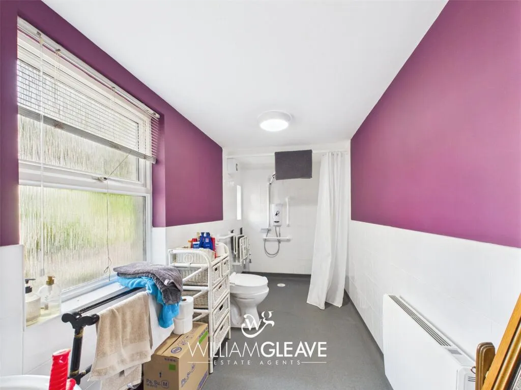 1 bed Ground Flat