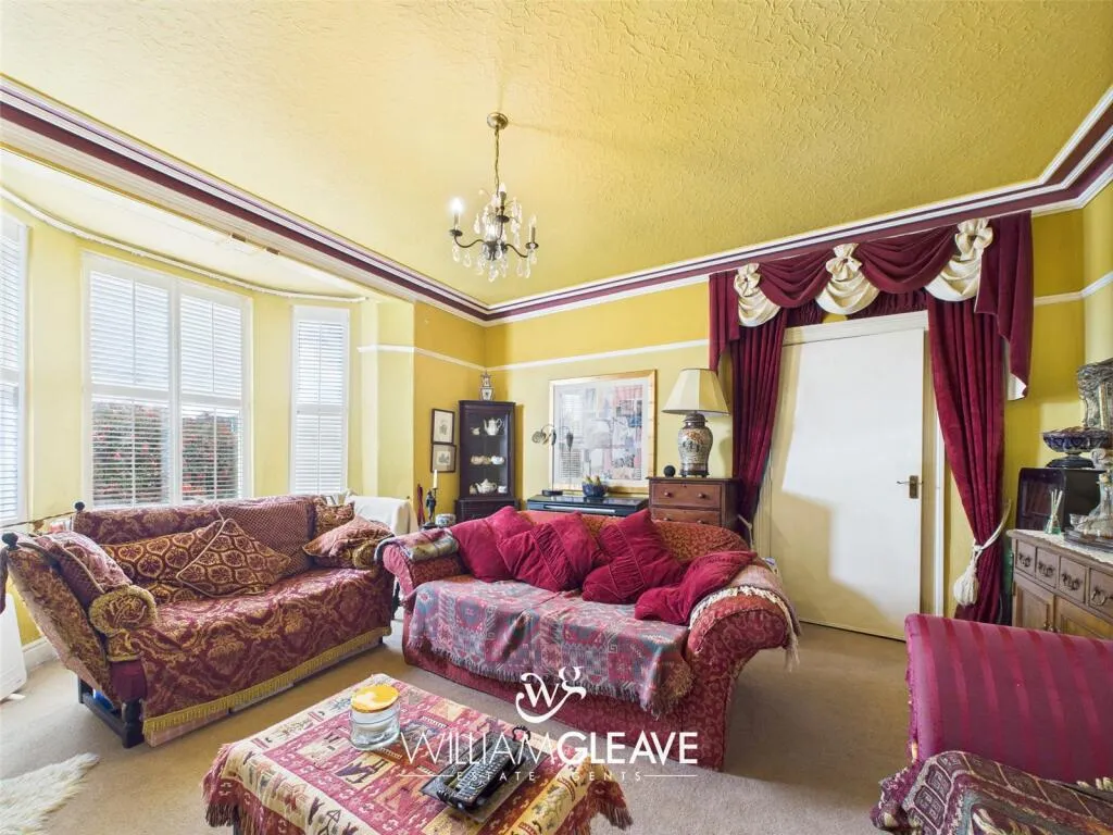 1 bed Ground Flat