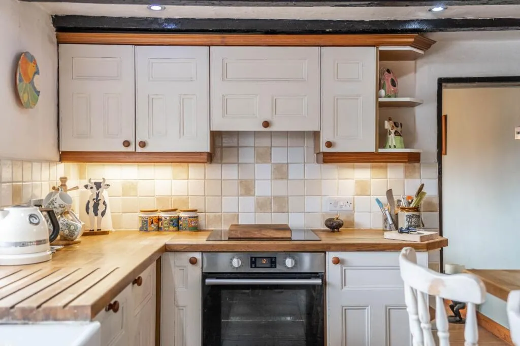 7 bed Farm House