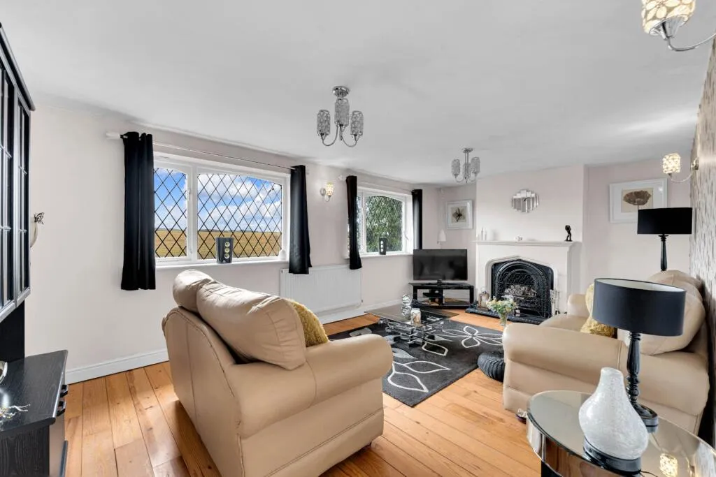 7 bed Farm House
