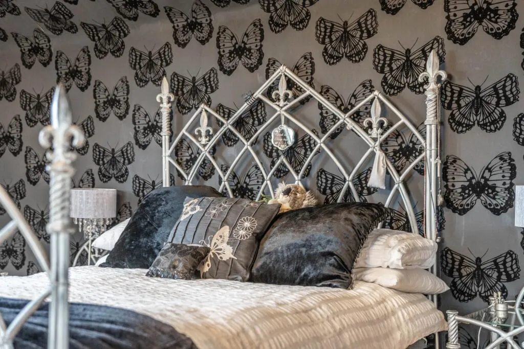 7 bed Farm House