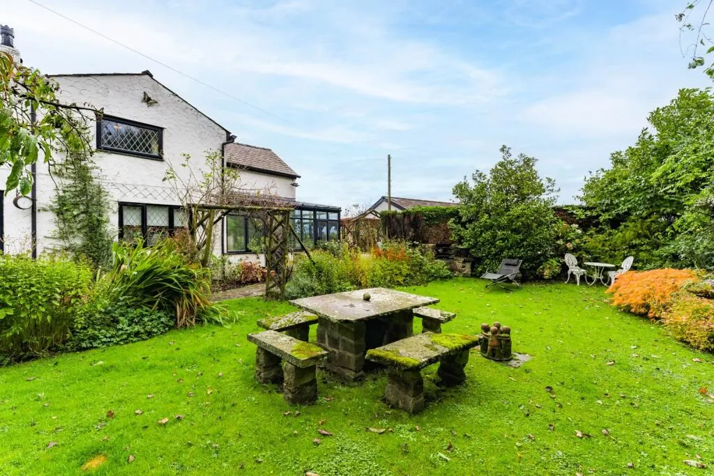 7 bed Farm House