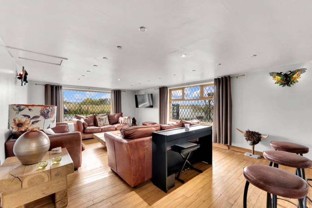 7 bed Farm House