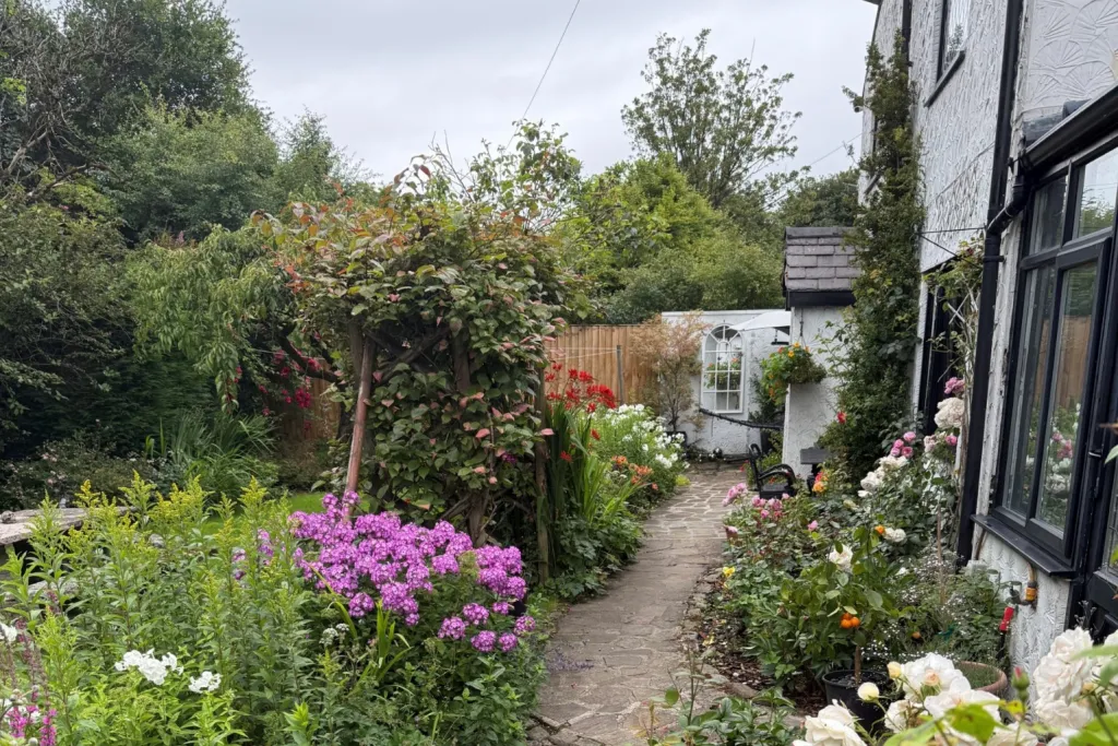 7 bed Farm House